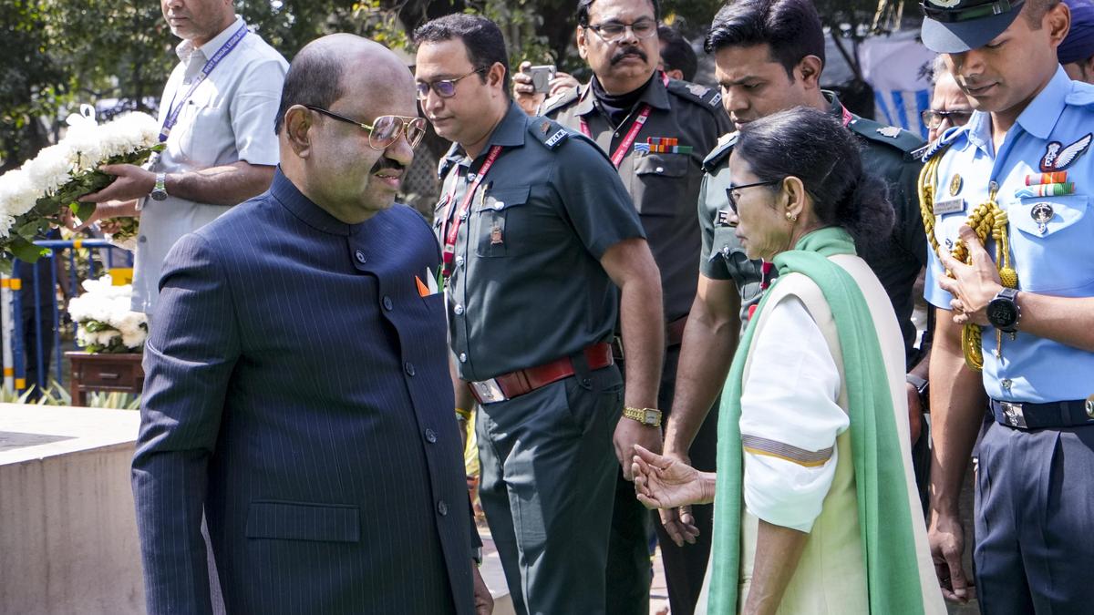 Land for border fencing not an issue, Centre must roll back BSF jurisdiction expansion rule: Mamata Banerjee