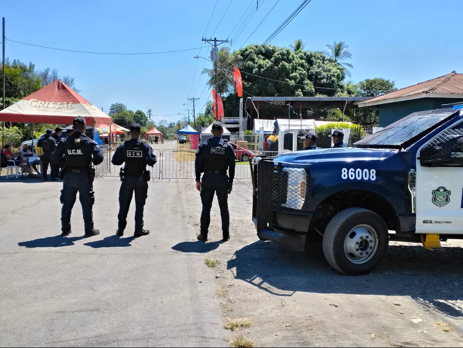 Lane Reversal Operation Begins Towards Panama City: Last day of Carnival