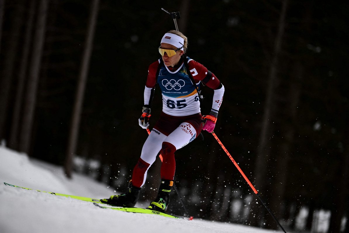 Baiba Bendika olimpiskajās biatlona klasikas sacensībās.