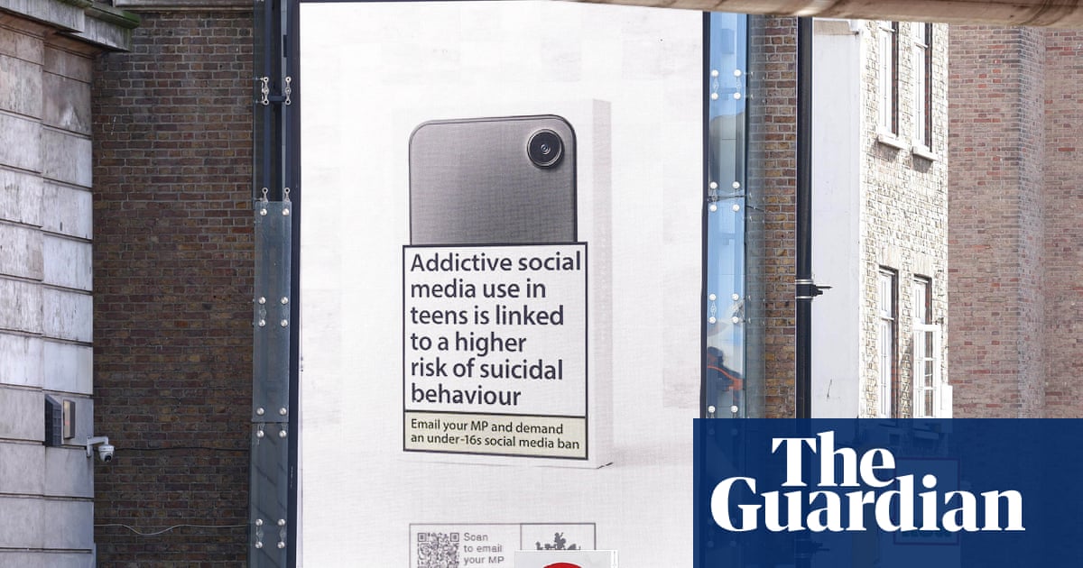 Mumsnet campaign demands ban on social media for under-16s | Young people