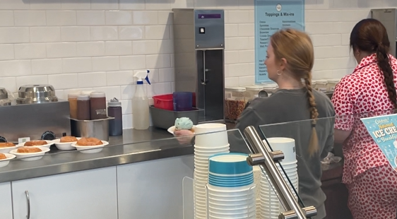 National Ice Cream for Breakfast Day Brings Community Out Early for Treats
