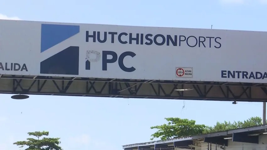 Panama is asked by Hutchison to Negotiate the Continuance of Port Operations
