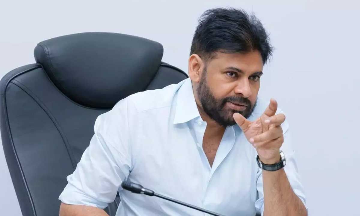 Pawan Kalyan warns of action over excessive liquor prices