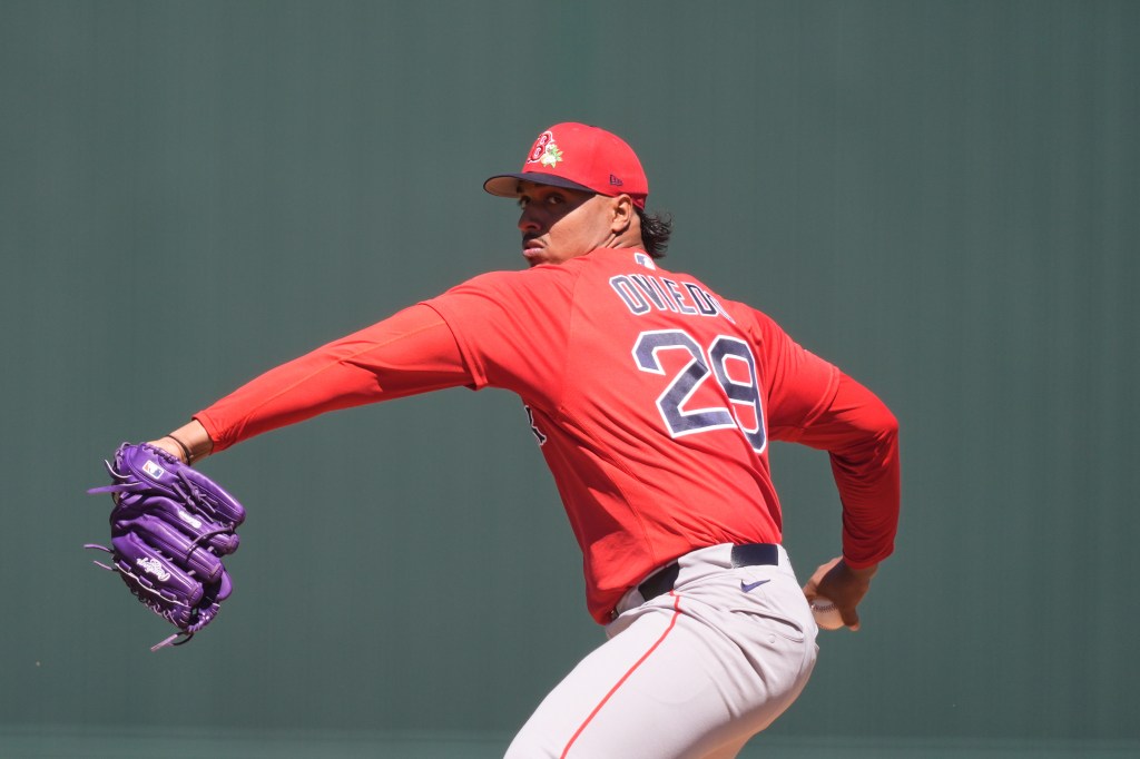 Red Sox rotation contender walks three in shaky spring debut