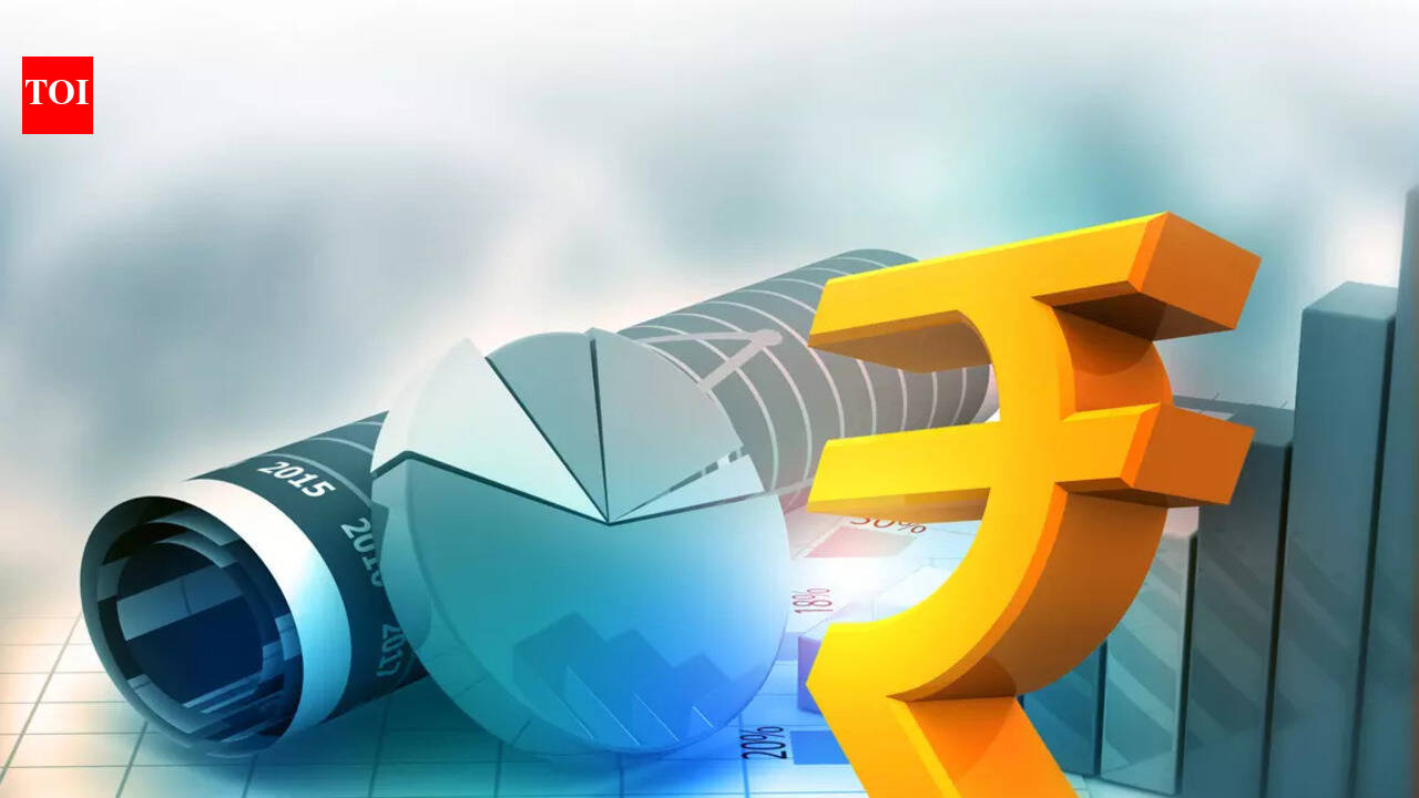 Rupee in red: Currency falls 11 paise to 90.77 against US dollar