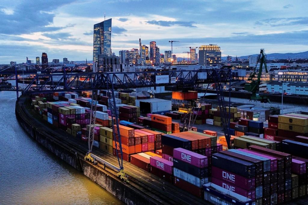 Supreme Court ruling against Trump's tariffs no end to policy chaos