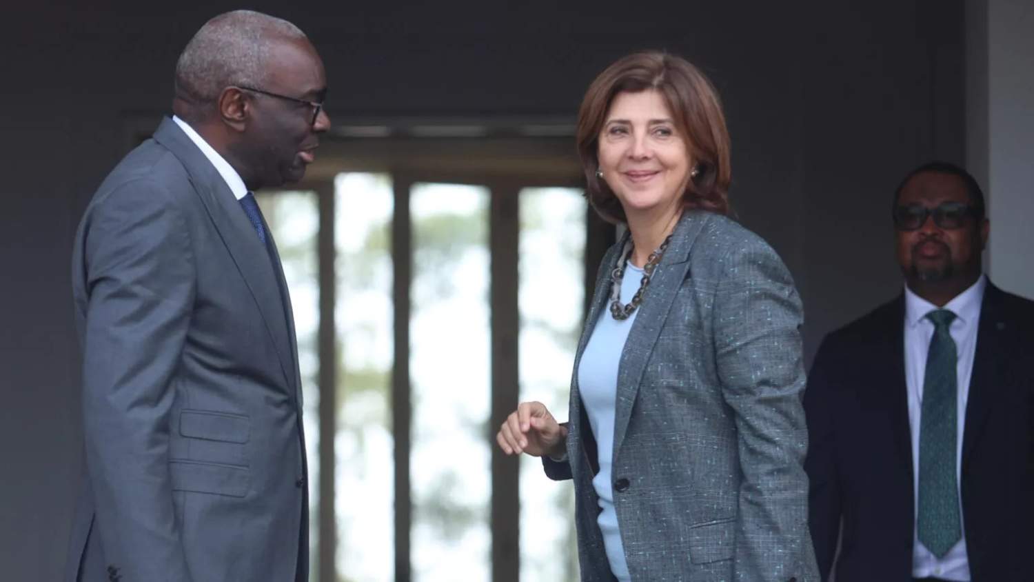 Three-front push on Cyprus problem as UN envoy hits Washington, Mitsotakis heads to Ankara