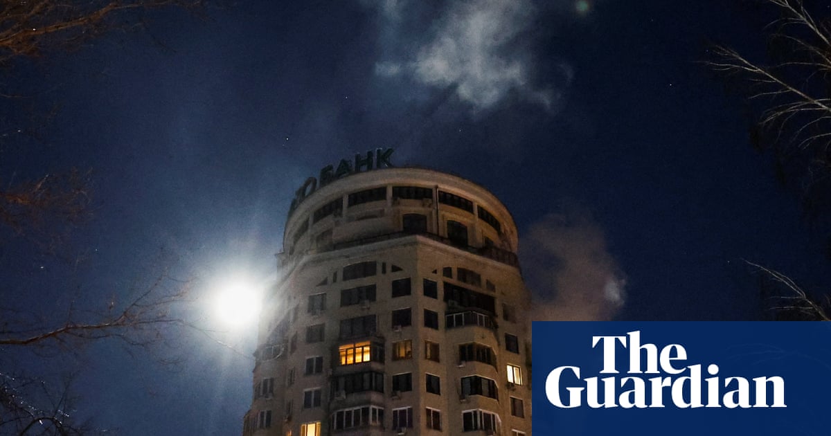 Ukraine war briefing: Kyiv under Russian missile attack after Trump says US may have ‘good news’ on war | Ukraine