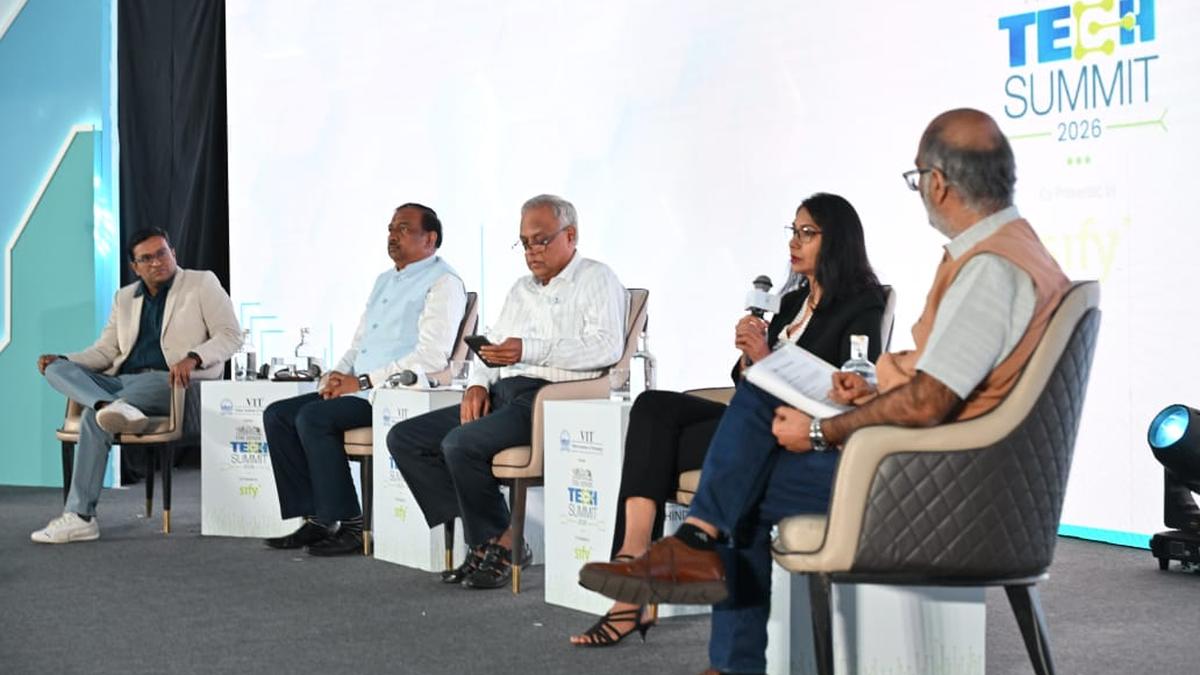 University education provides the foundation in the age of AI, says experts