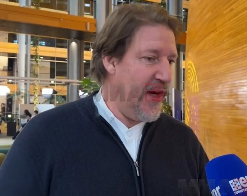 Waitz prepares new progress report on Macedonia