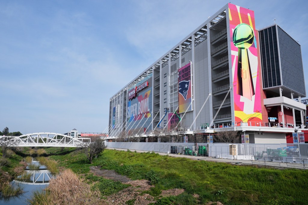 Will Patriots or Seahawks win?