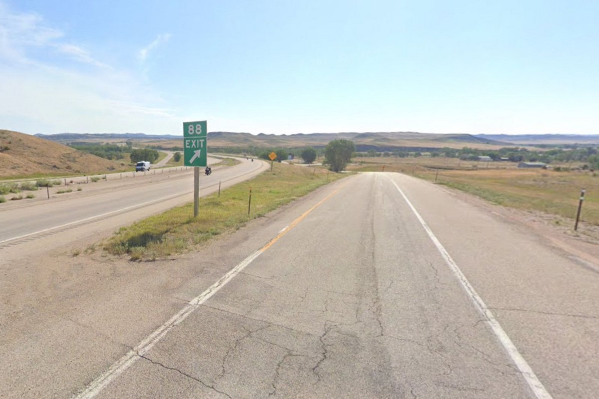 Wyoming Driver Dies in Rollover Crash on I-90