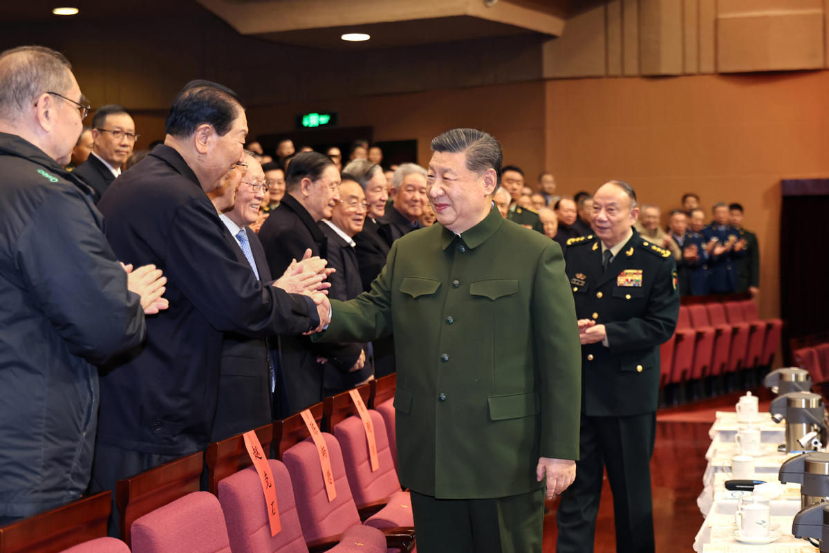 Xi extends Spring Festival greetings to military veterans