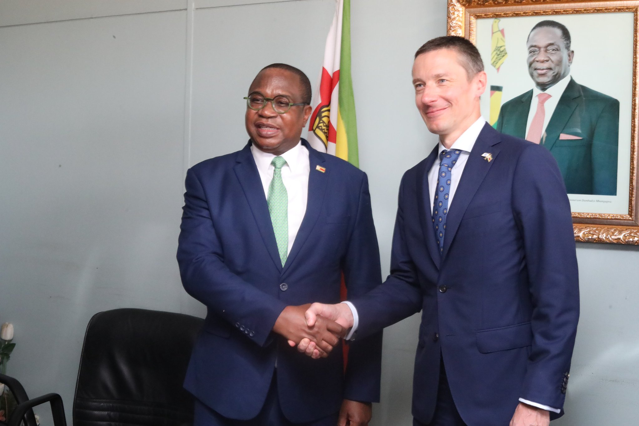 Zimbabwe agrees 10-month staff-monitored programme with the IMF