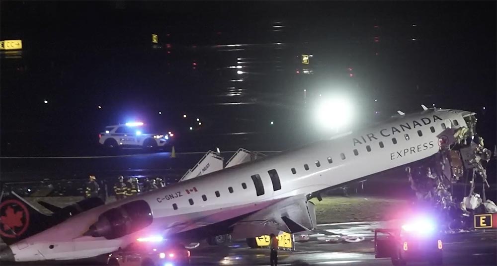 Air Canada Plane Collides With Fire Truck at LaGuardia, Two Dead