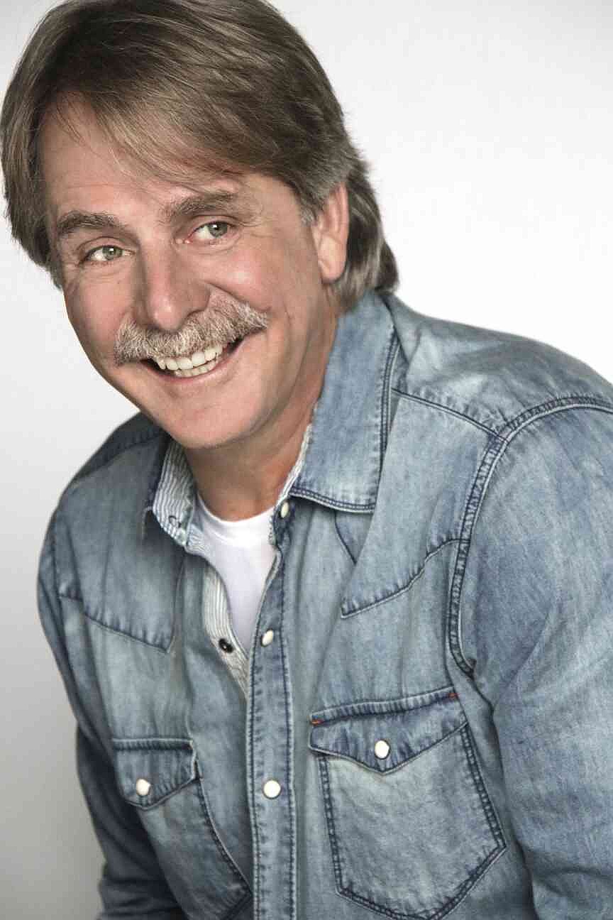 'An Evening with Jeff Foxworthy' coming in May to Walmart AMP in Rogers