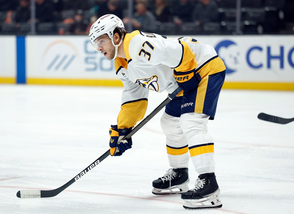 Avalanche trades for defenseman Nick Blankenburg