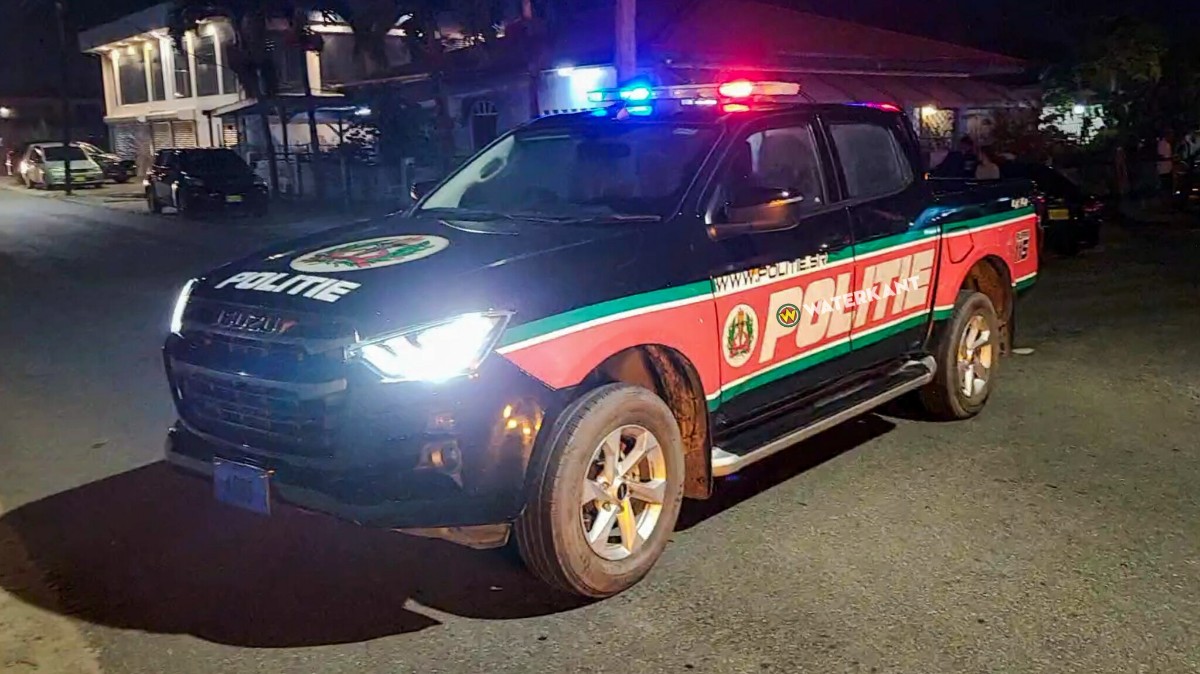 Bewaker (56) gekneveld achtergelaten na gewapende roofoverval