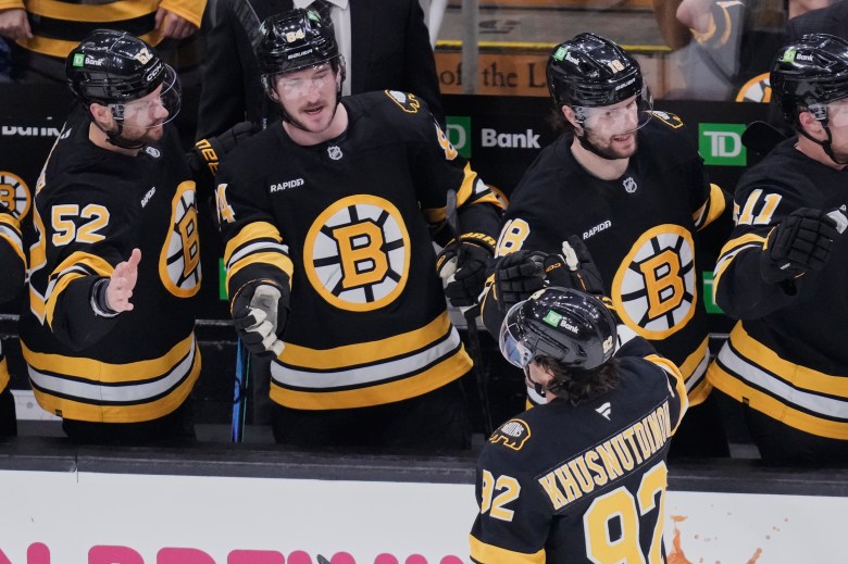 Bruins stretch home winning streak to 11