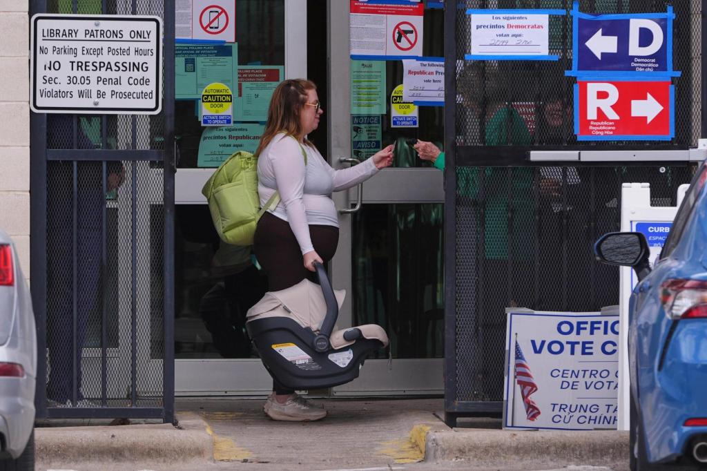 Change in primary voting rules leads to confusion in 2 Texas counties