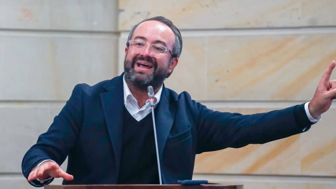 Colombia Supreme Court sentences far-right senator to 23 years in prison on corruption charges