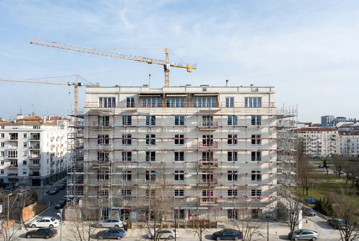 Construction boom and rebounding consumers lay the foundations for growth