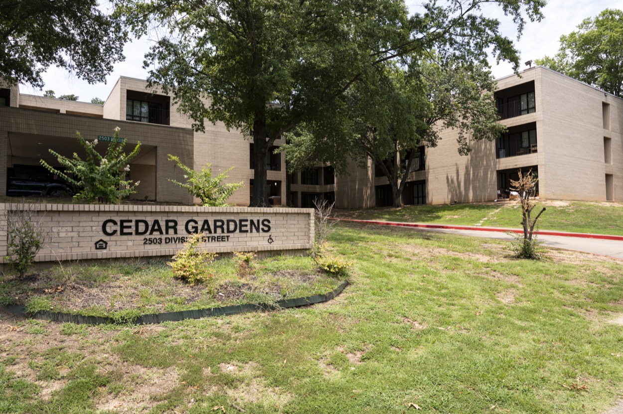 Cries for help at moldy North Little Rock apartments continue to go mostly unanswered