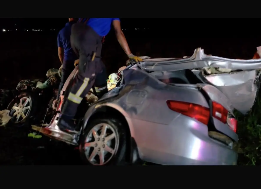 Deadly crash on Duarte Highway leaves four victims