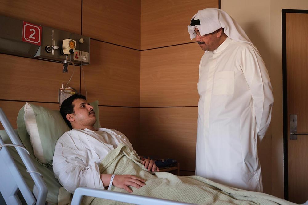 Defense Minister visits injured military personnel following drone attack