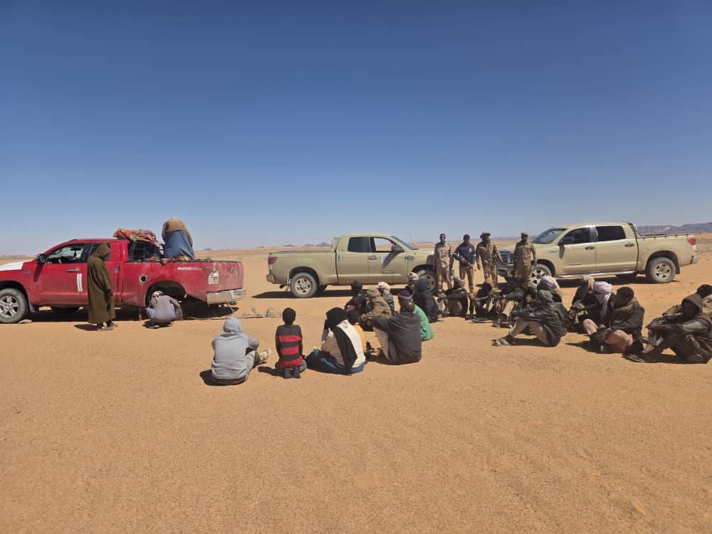 Desert patrols manage to thwart an attempt to smuggle migrants and fuel across the Libyan-Sudanese border