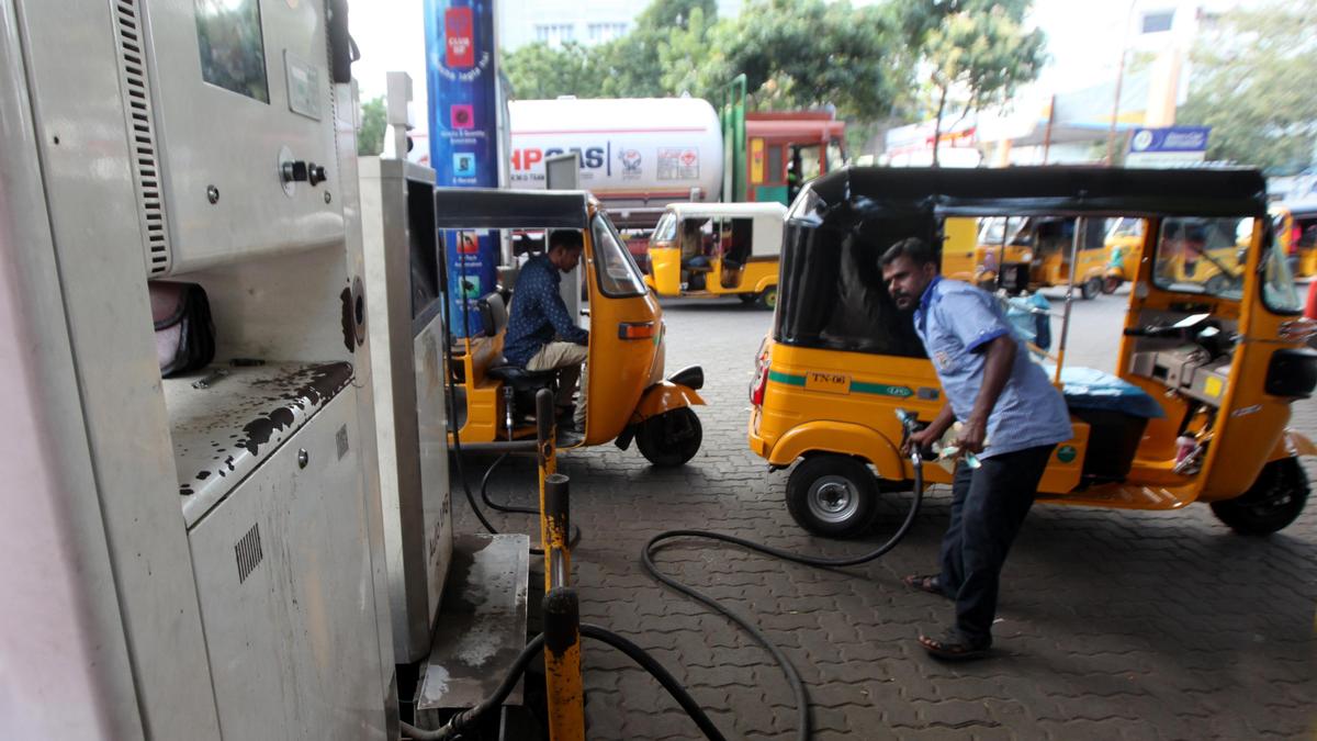 Drivers operating LPG-run autorickshaws fear disruption in supplies; appeal against price hike