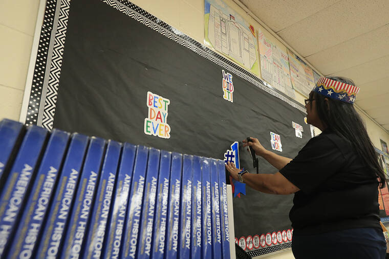 Editorial: Use loan payment to woo teachers