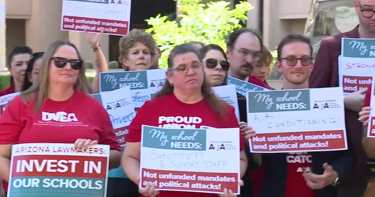 Educators demand Arizona lawmakers fund education