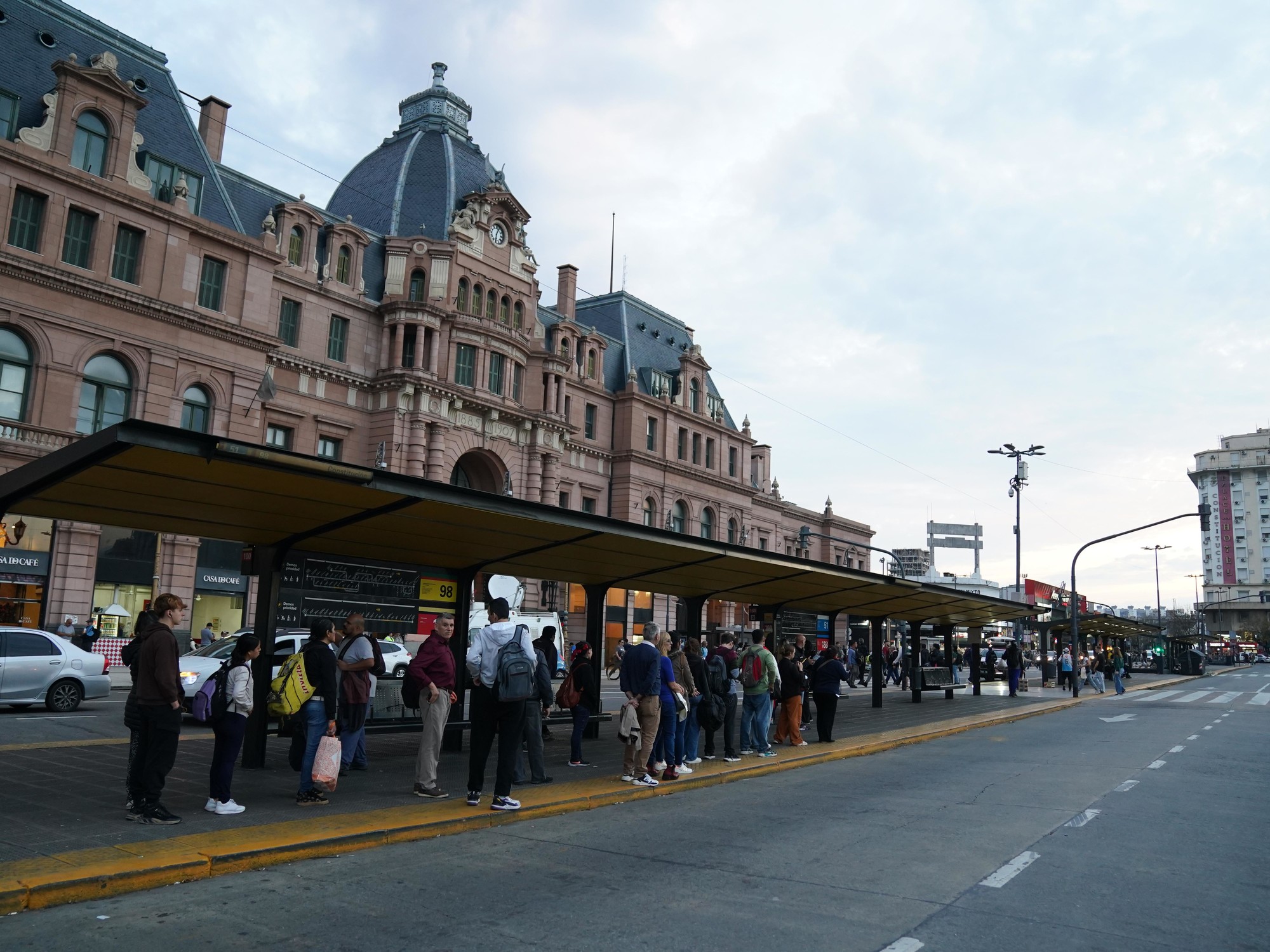 El Gobierno abrió sumarios, con multas millonarias, para la UTA y la Fraternidad por no acatar una conciliación obligatoria