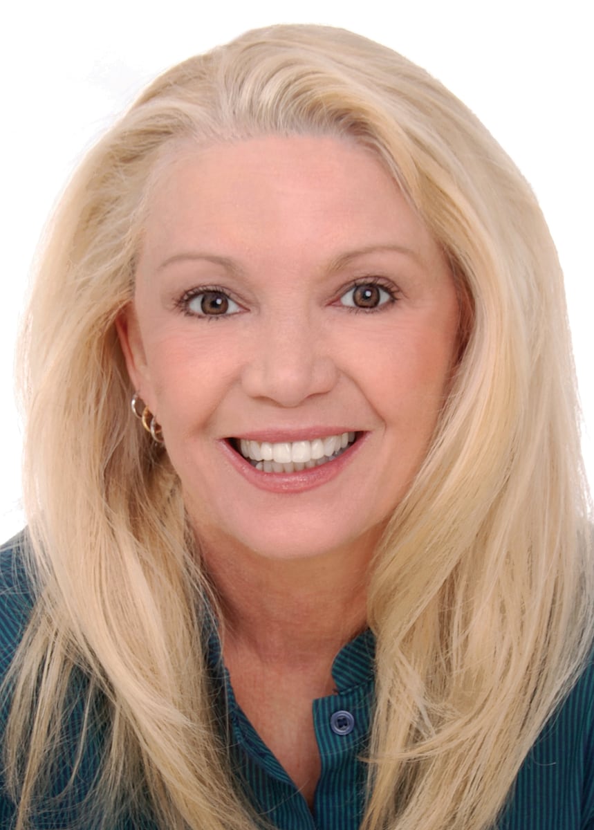 Eugenia Last daily horoscopes: Cancer, check your emotions and others will listen (03/24/26)