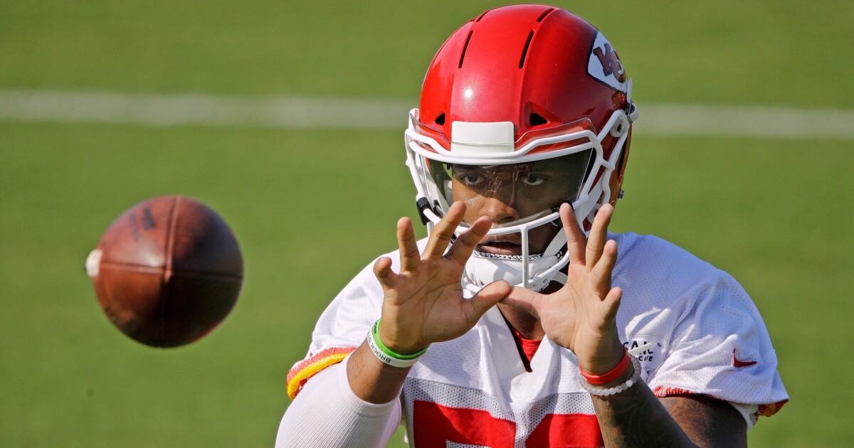 Ex-NFL player consulted AI to help cover up girlfriend's killing