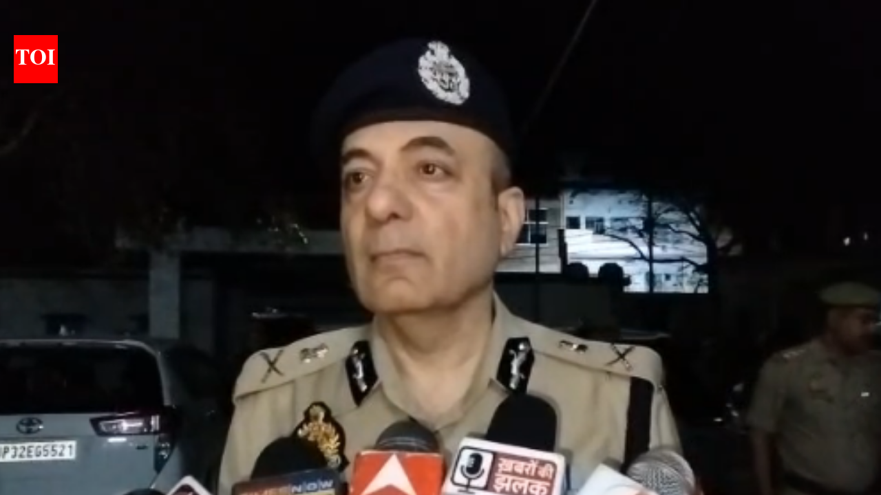 Fatehpur Family Suicide: Fatehpur triple tragedy: Mother, son, and brother-in-law found dead in blood-soaked house; suicide note cites SC-ST Act threats | Prayagraj News