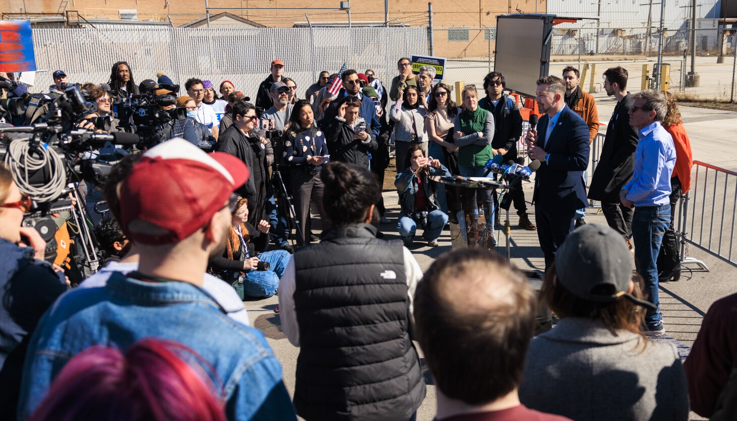 Feds dispute Skokie woman's claim she was held by ICE for 30 hours