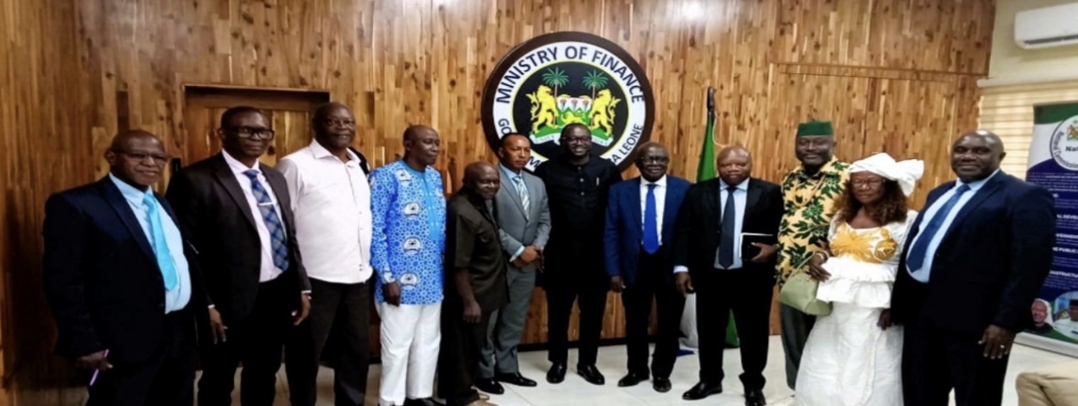 Finance minister hosts ACC’s Advisory Board