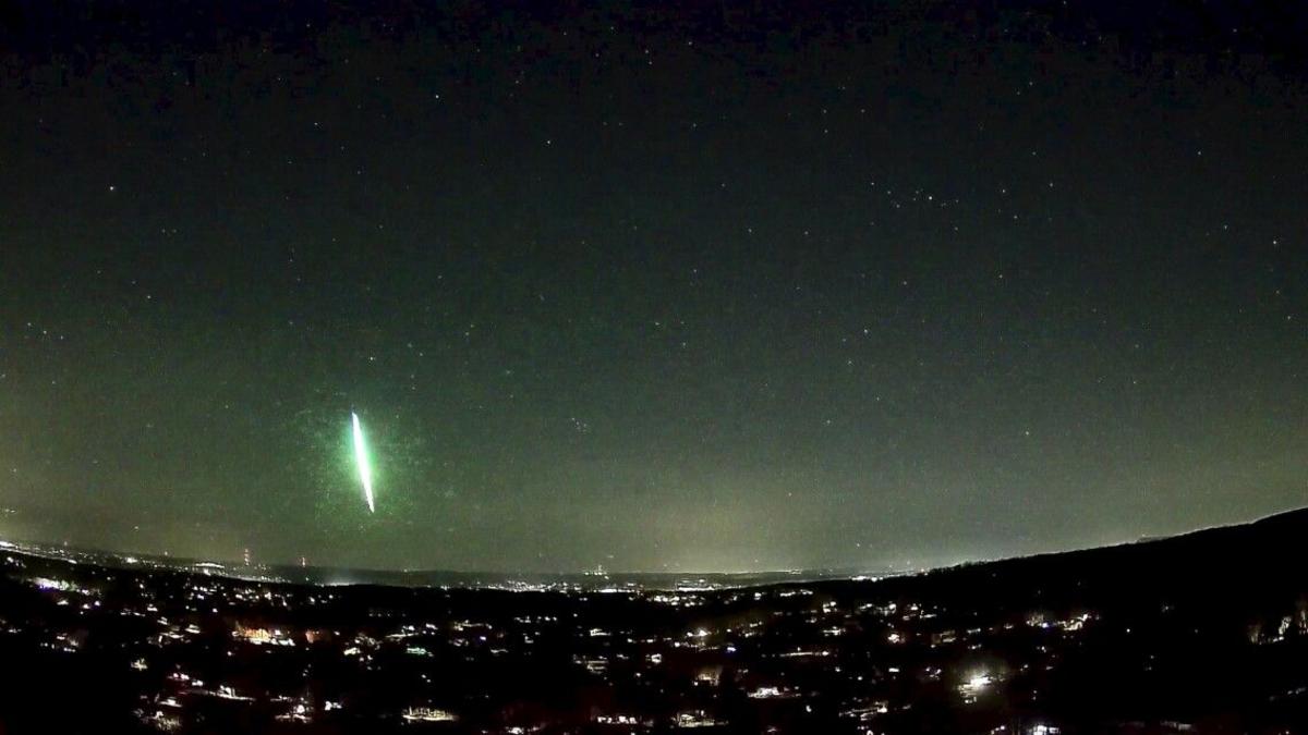 Fireball Seen Over New Jersey Draws 100+ Reports