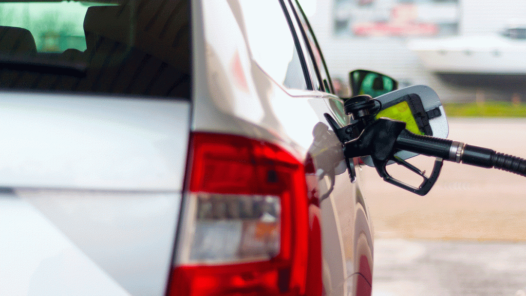 Fuel Stockpiling Spreads Across Port Vila Amid Shortage Fears