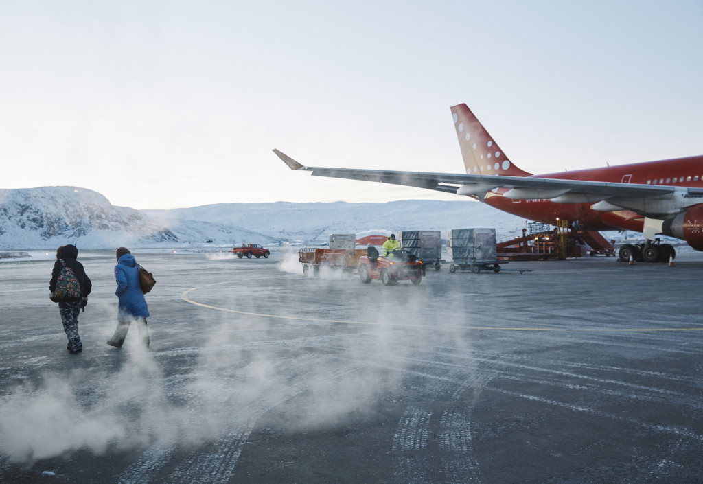 Greenlandic Politician Criticises Iceland’s Air Traffic Dominance