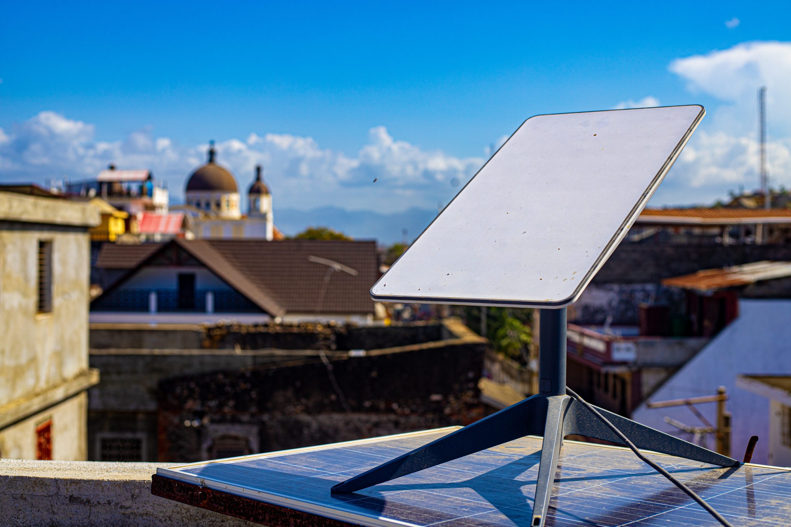 Haitians turn to Starlink for wireless internet, despite its cloudy presence