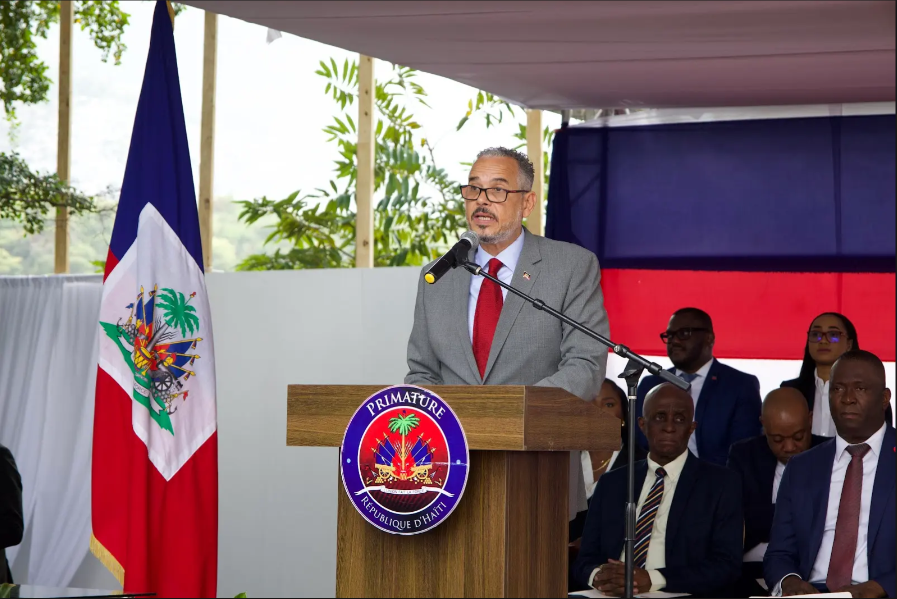 Haiti’s 18 new ministers presented with the mission to restore security and run elections