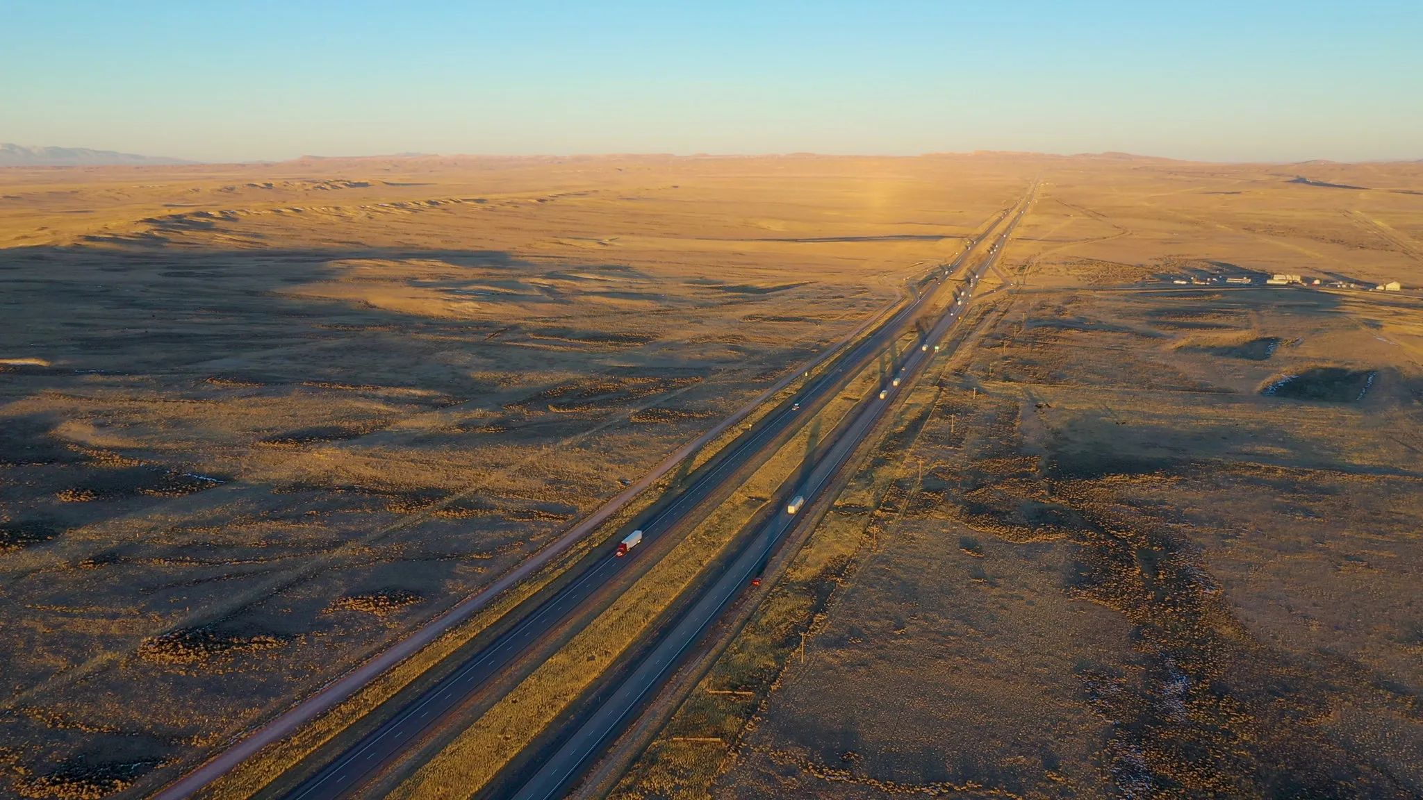 I-80 severs vast Wyoming wildlife habitat. A UW study aims to optimize how animals avert the deadly crossing.
