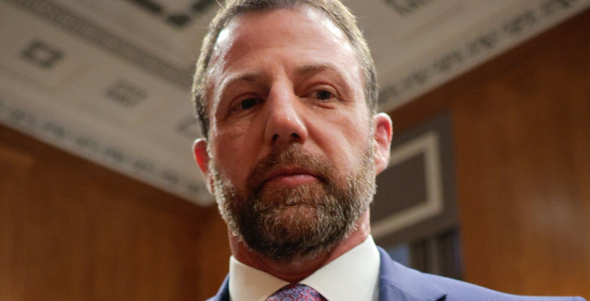 'Impulsive': Markwayne Mullin's Response To This Renee Good Question Is Disturbing Experts