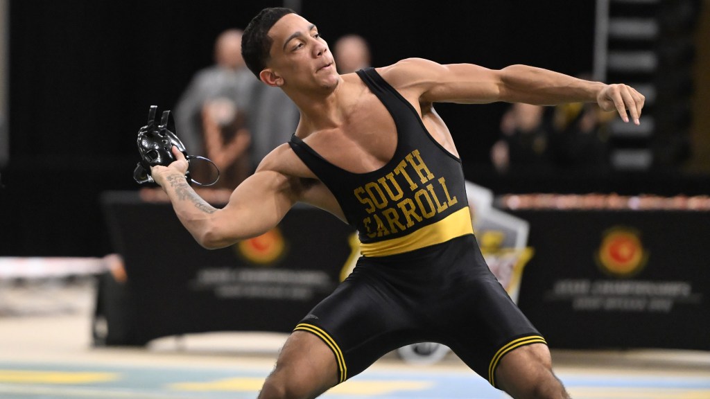 Jojo Gigliotti makes history as Carroll County crowns 5 wrestling state champions