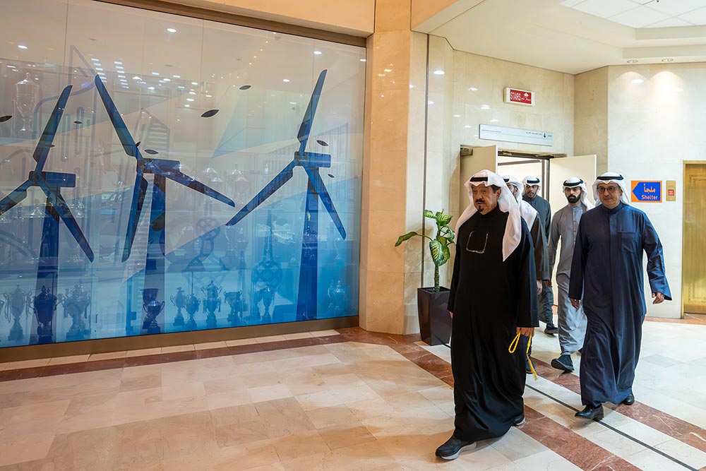 Kuwait PM inspects MEW, reviews emergency preparedness