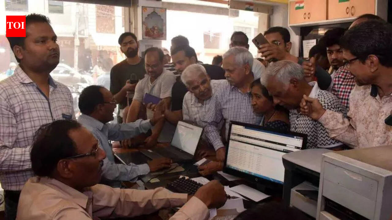 LPG shortage sparks e-KYC rush | Prayagraj News