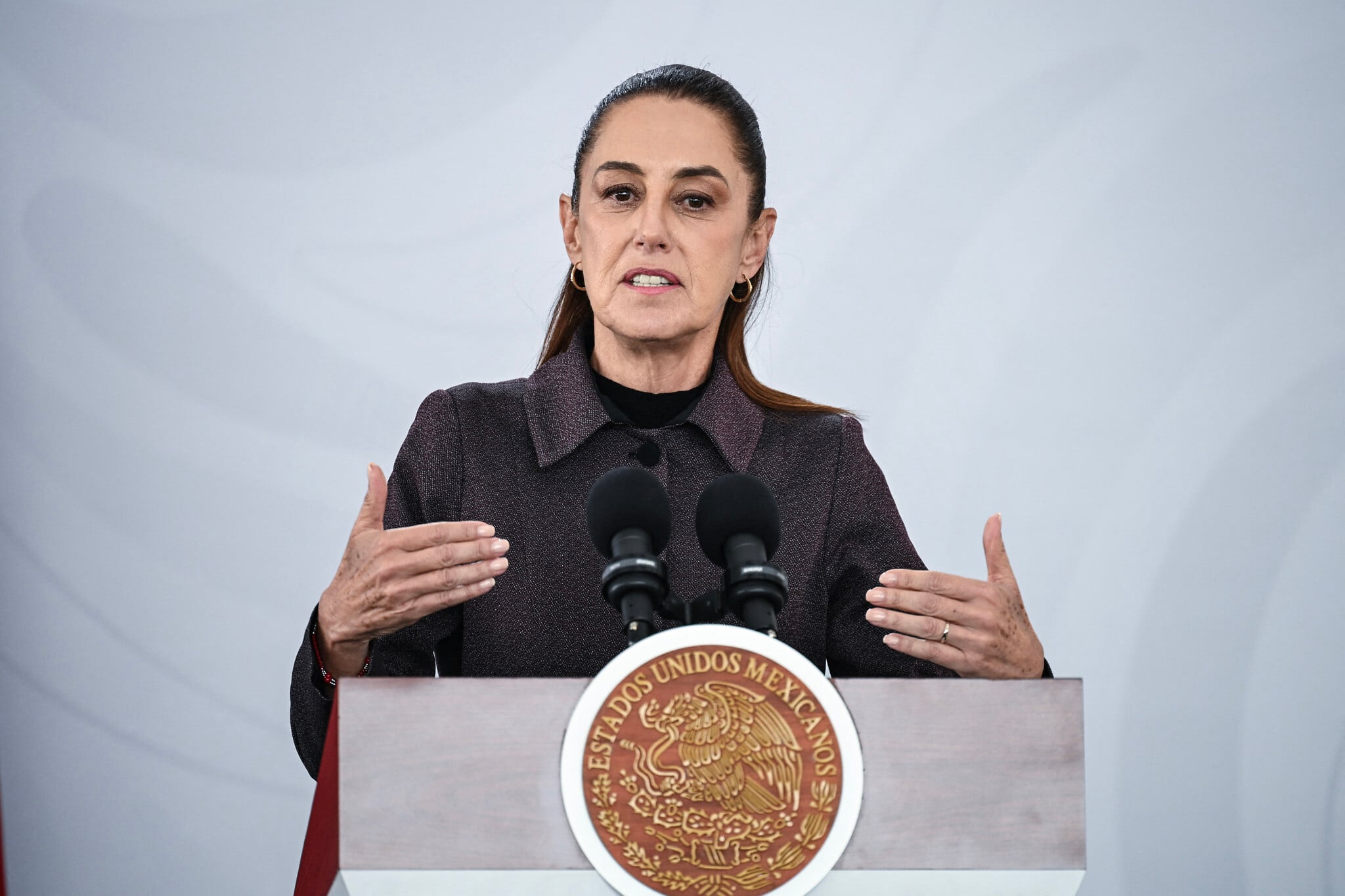 Mexico's president offers to host Iran's 2026 World Cup matches instead of US